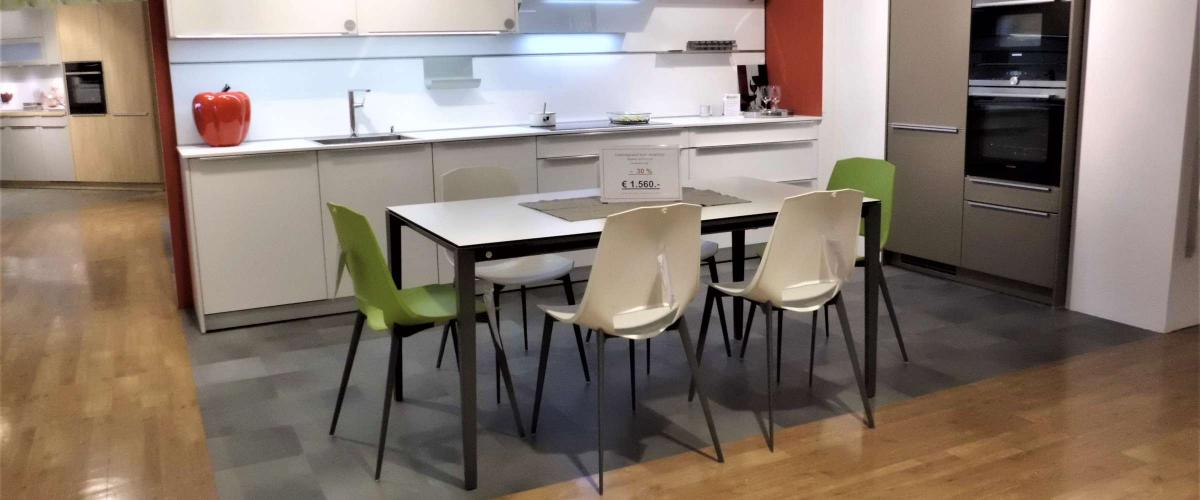 Tavolo sedie mobili Wallnöfer Naturno