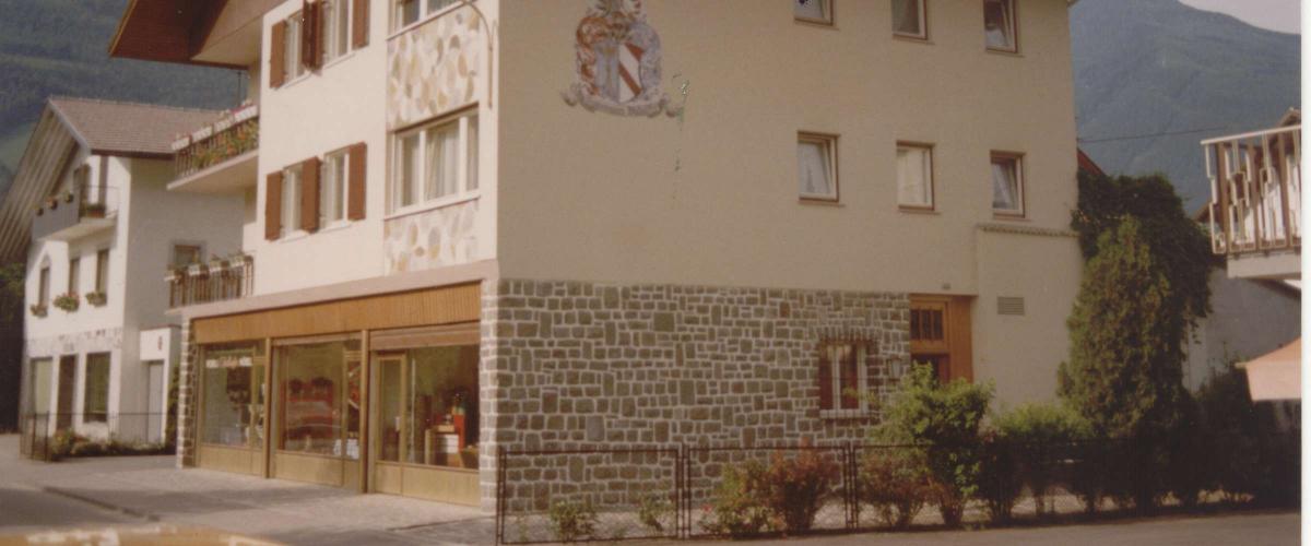 Möbelhaus Wallnöfer im Jahre 1961